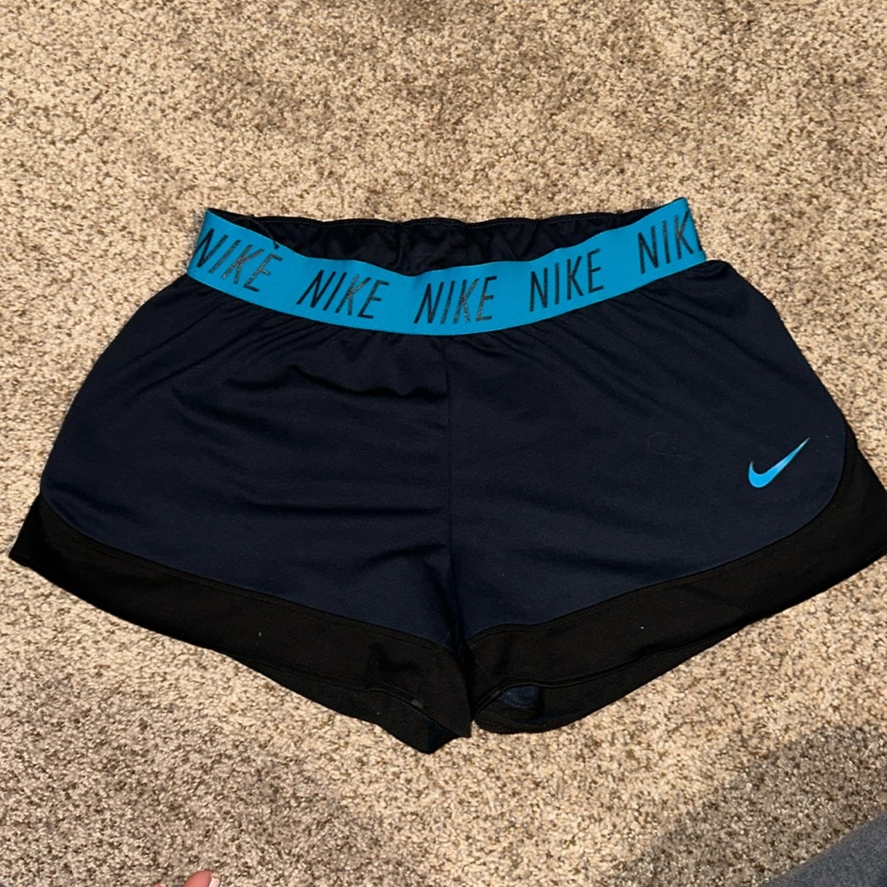 Dri-Fit Nike cloth shorts, size Medium, blue & black